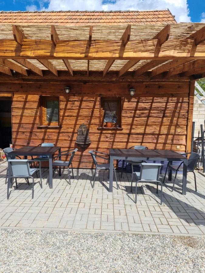 Apartmany Moravia Milovice  Екстериор снимка